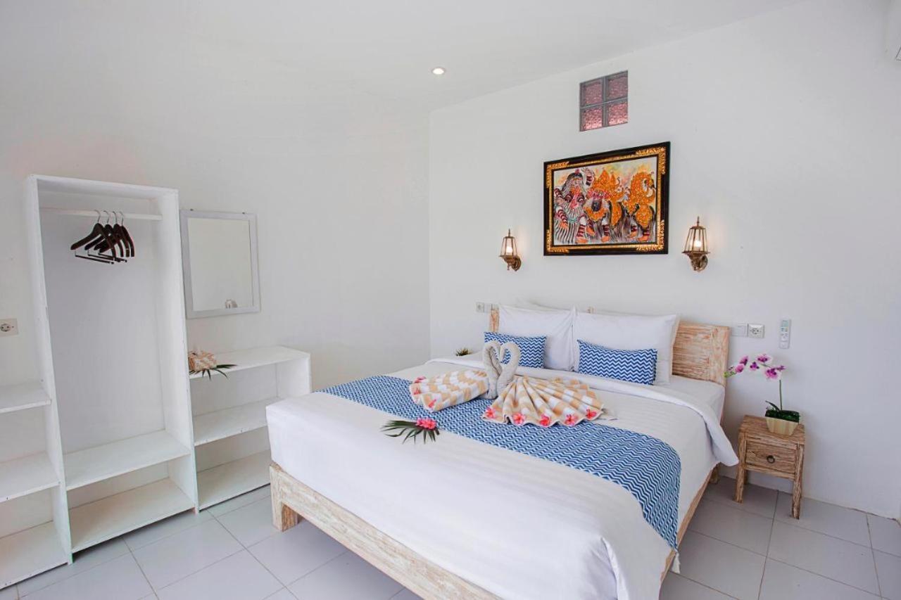The Waterfront Beach House Nusa Lembongan  Exterior photo