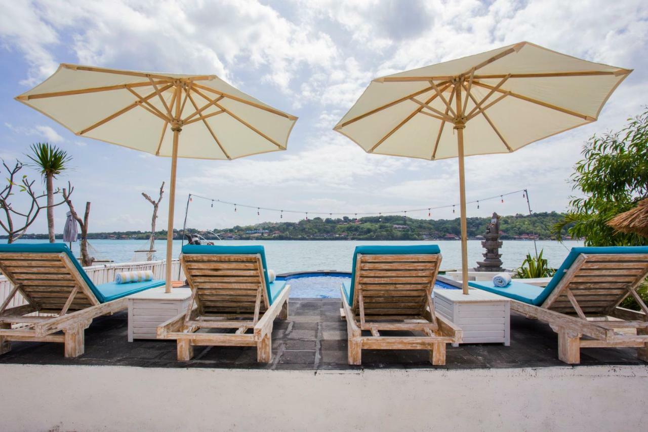 The Waterfront Beach House Nusa Lembongan  Exterior photo
