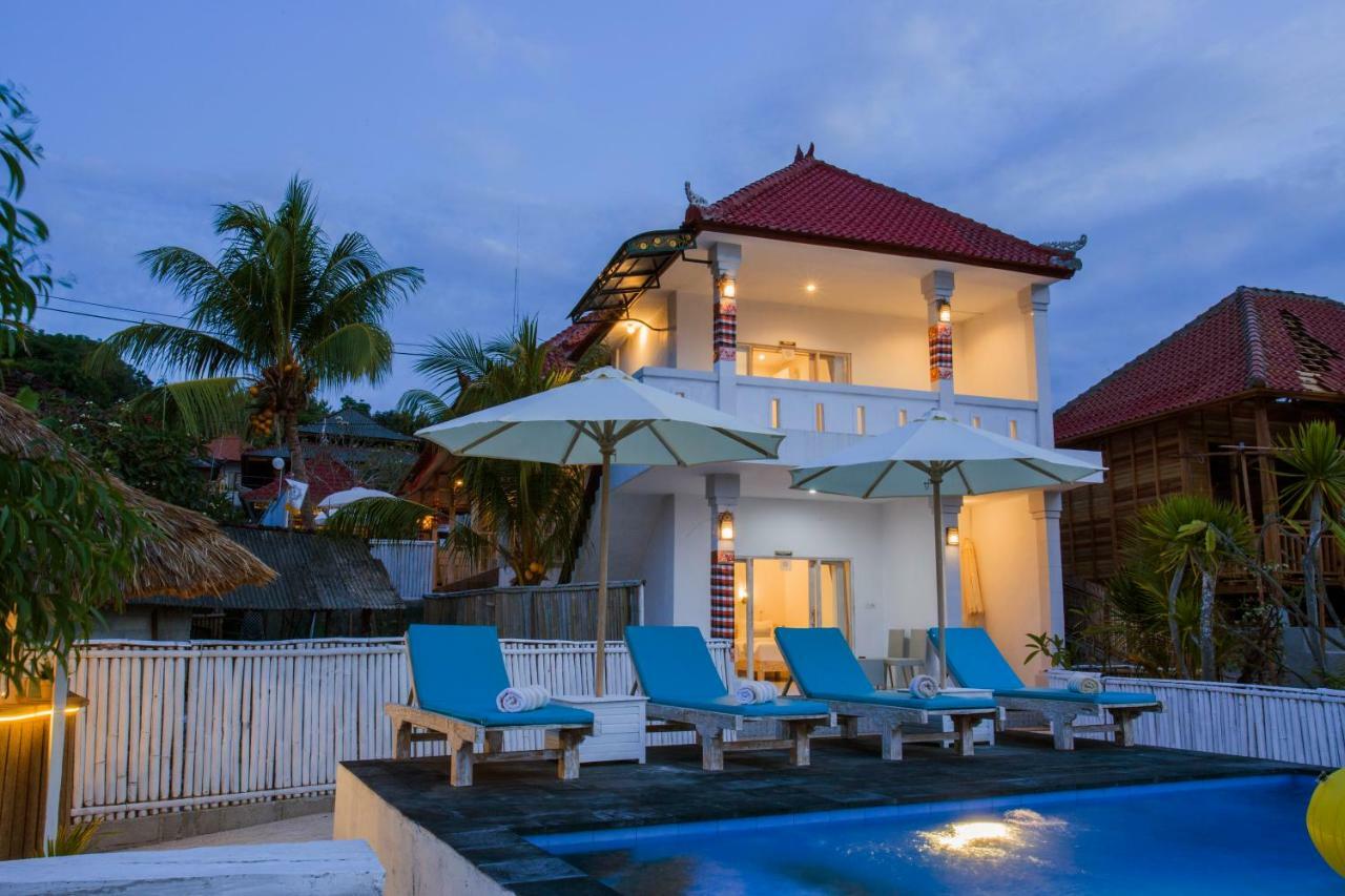 The Waterfront Beach House Nusa Lembongan  Exterior photo