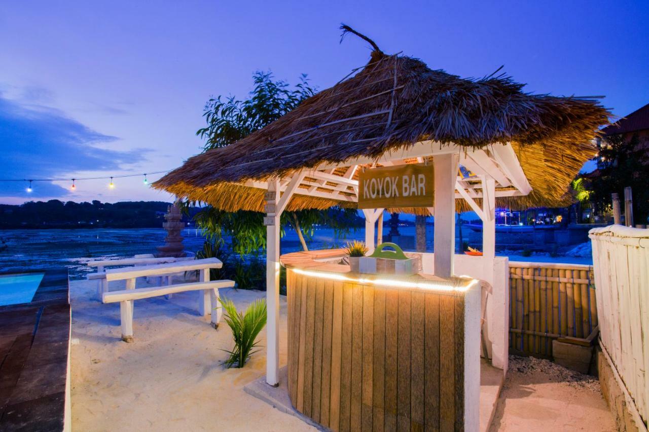 The Waterfront Beach House Nusa Lembongan  Exterior photo