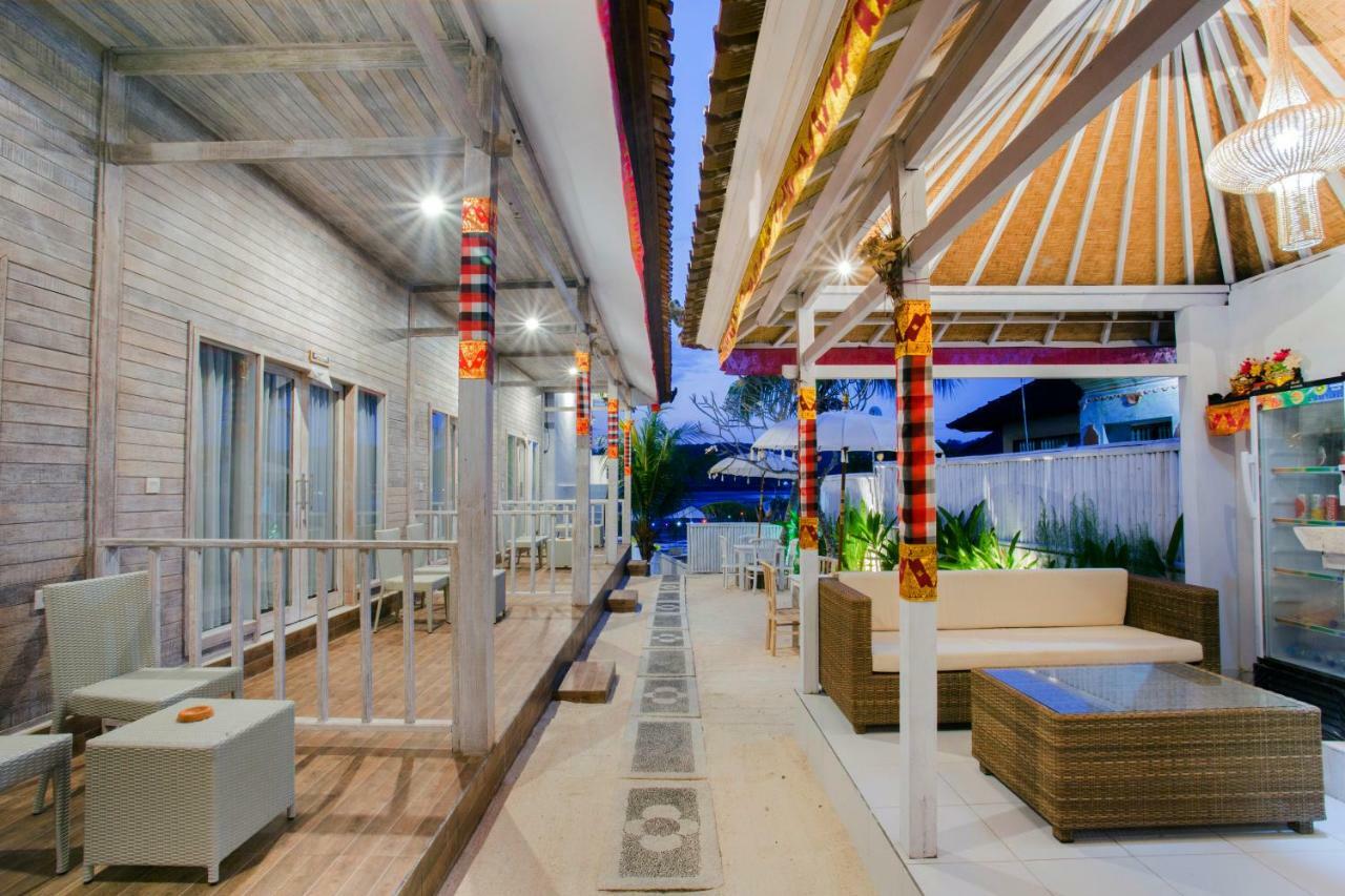 The Waterfront Beach House Nusa Lembongan  Exterior photo