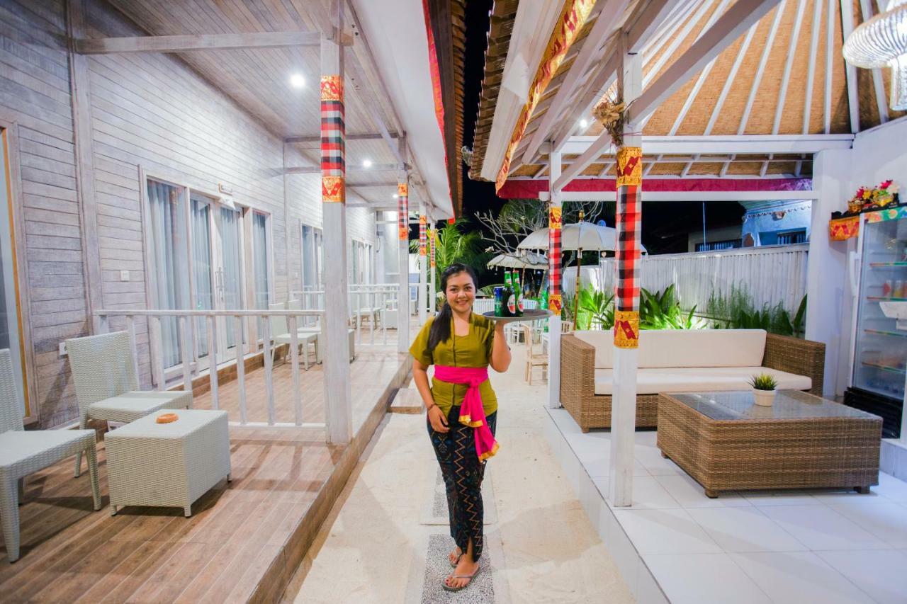 The Waterfront Beach House Nusa Lembongan  Exterior photo
